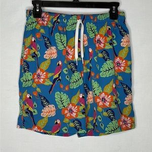 Men’s Chubbies Men's Swim Trunks featuring a playful parrot Hawaii print. Size S